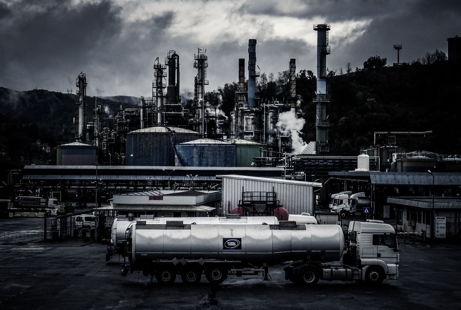 Industrial pumping and process plant facility